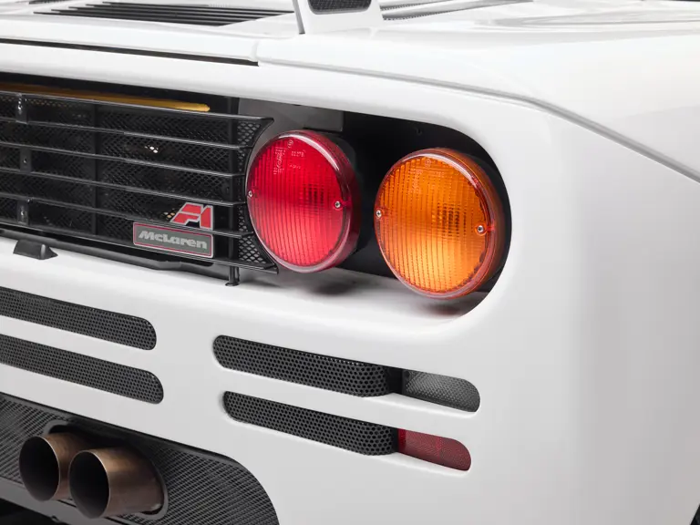 Este McLaren F1 con sangre real y siete dueños te busca: 20 millones tendrán la culpa 22 Motor16 1994 McLaren F1 RM Sothebys 4 Motor16
