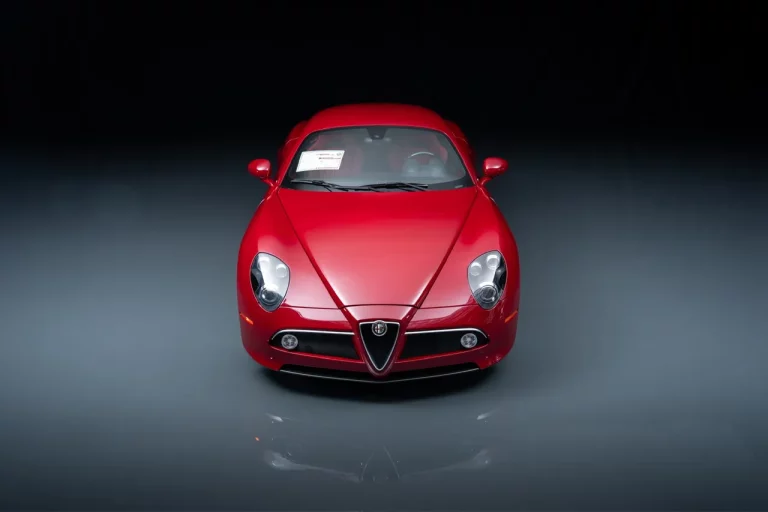 Alguien se ha comprado dos Alfa Romeo 8C a estrenar… Y no han sido nada baratos