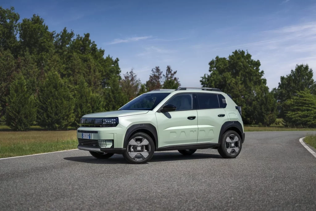 Fiat Grande Panda. La reinvención del icono italiano para la movilidad urbana moderna 1 Motor16 2025 Fiat Grande Panda 12 Turbo 3 Motor16