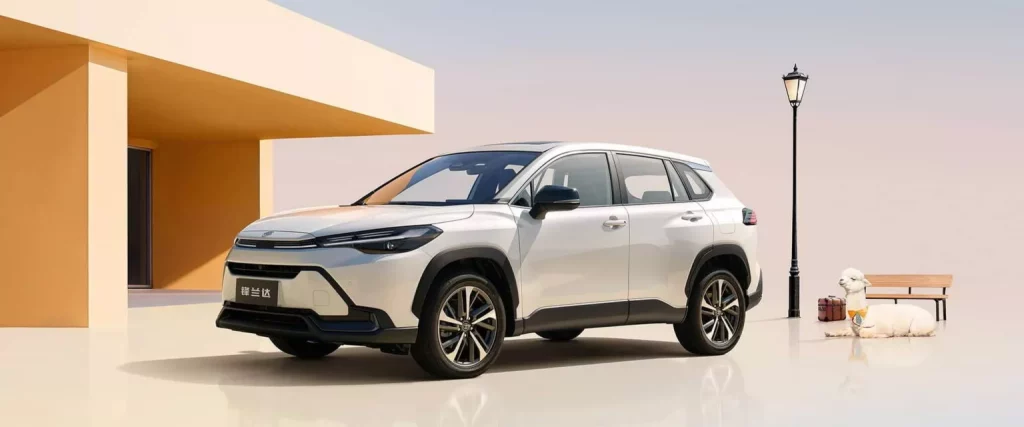 2025 Toyota Frontlander. Toyota Corolla Cross. Imagen.
