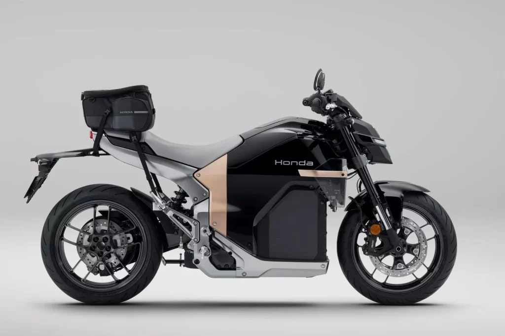 Honda WN7: la primera gran motocicleta eléctrica de Honda ya está disponible en los concesionarios 1 Motor16 2025-Honda-wn7-naked-ev (34)