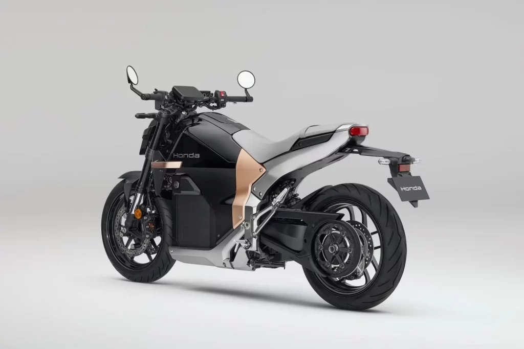 Honda WN7: la primera gran motocicleta eléctrica de Honda ya está disponible en los concesionarios 3 Motor16 2025 Honda wn7 naked ev 6 Motor16