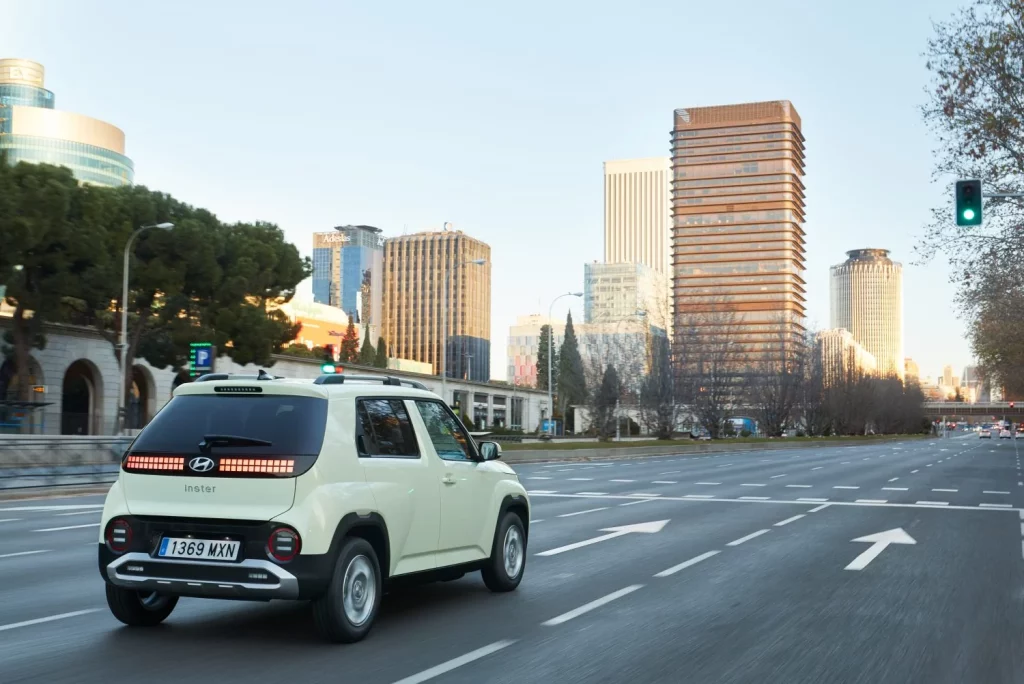 2025 Hyundai Inster 10 claves 1 Motor16