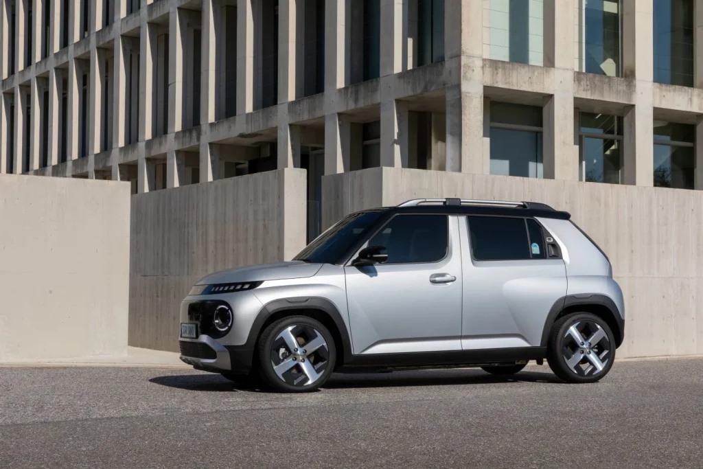 2025 Hyundai INSTER. 10 puntos. Imagen.