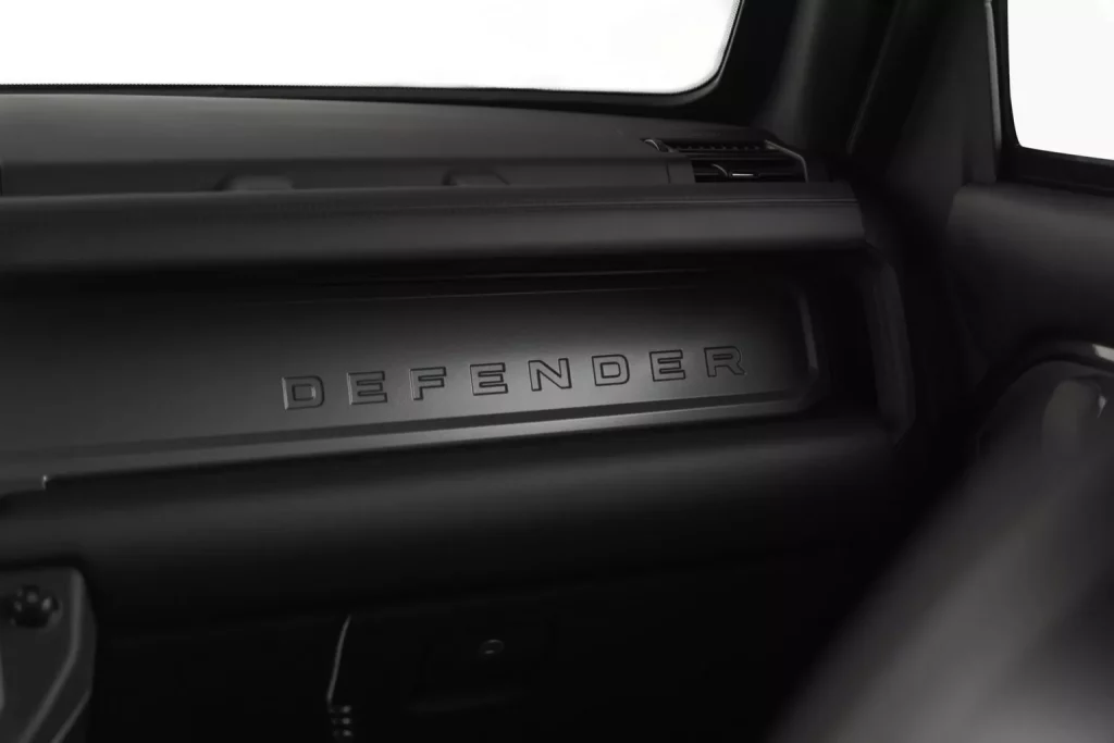 2025 INKAS Land Rover Defender Octa 20 Motor16