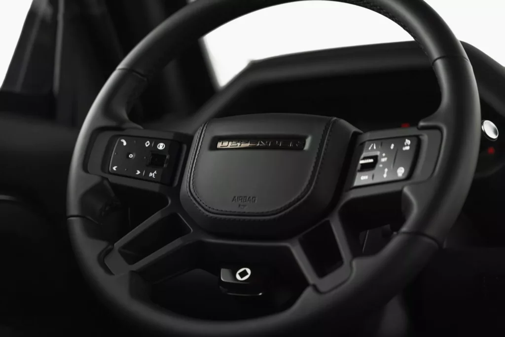 2025 INKAS Land Rover Defender Octa 21 Motor16
