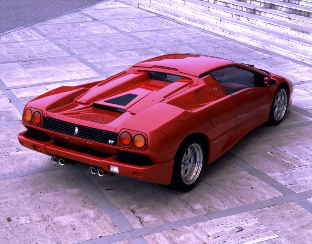 2025 Lamborghini Diablo 35 anos 16 Motor16
