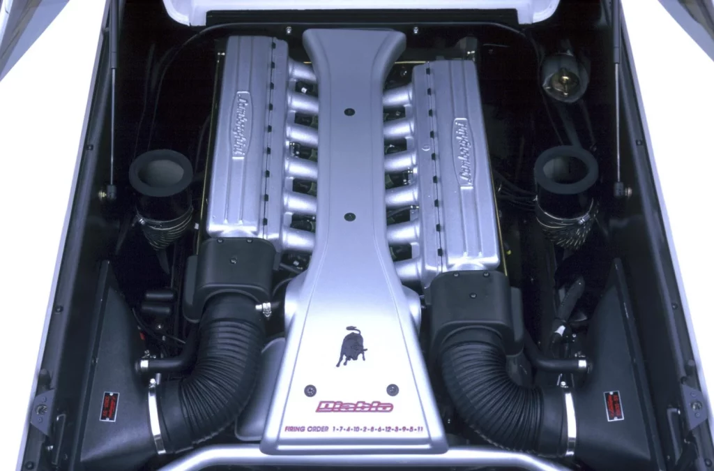 2025 Lamborghini Diablo 35 anos 24 Motor16