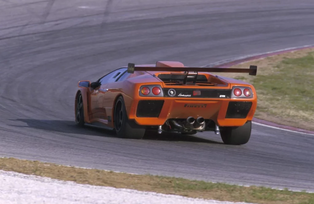 2025 Lamborghini Diablo 35 anos 40 Motor16