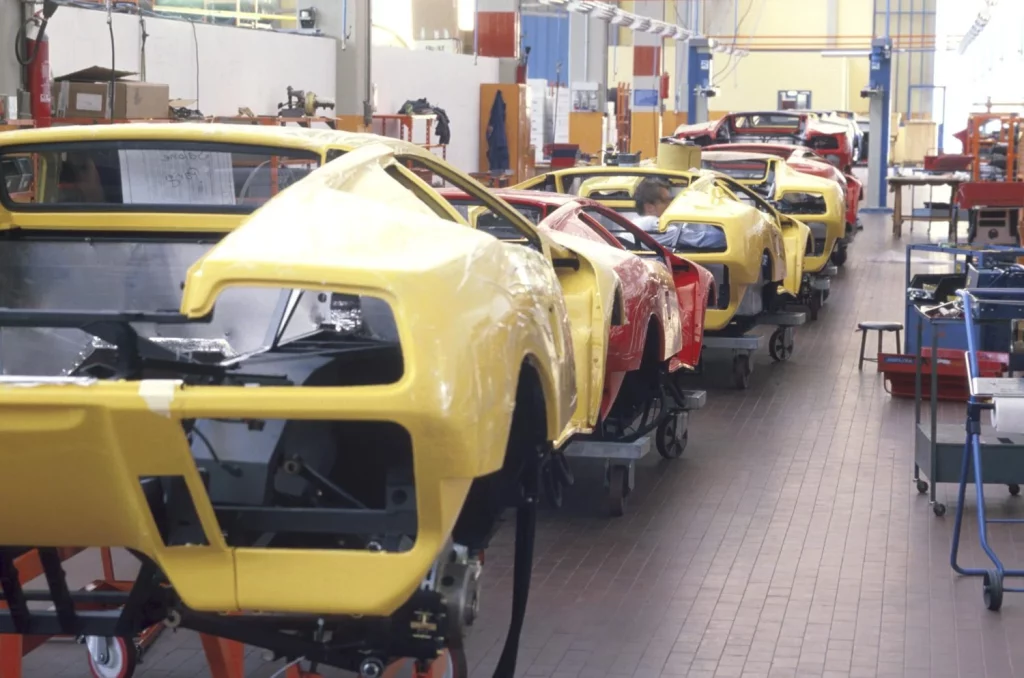 2025 Lamborghini Diablo 35 anos 43 Motor16