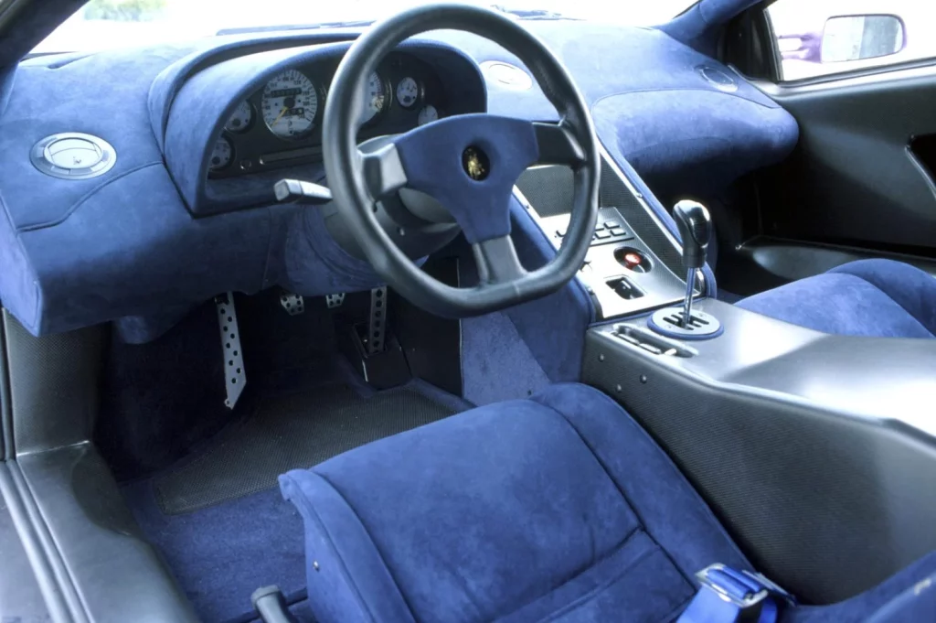 2025 Lamborghini Diablo. Imagen interior.