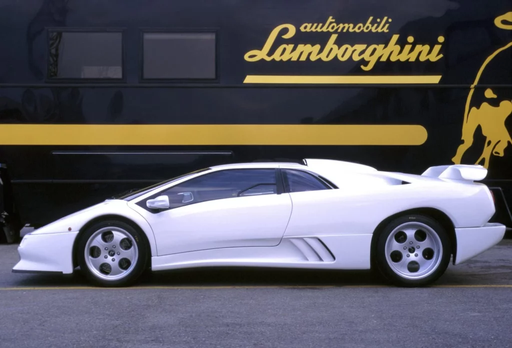 2025 Lamborghini Diablo 35 anos 8 Motor16