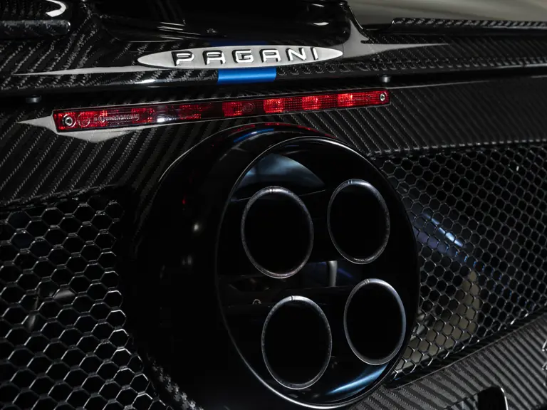 2025 Pagani Zonda Riviera 8 Motor16