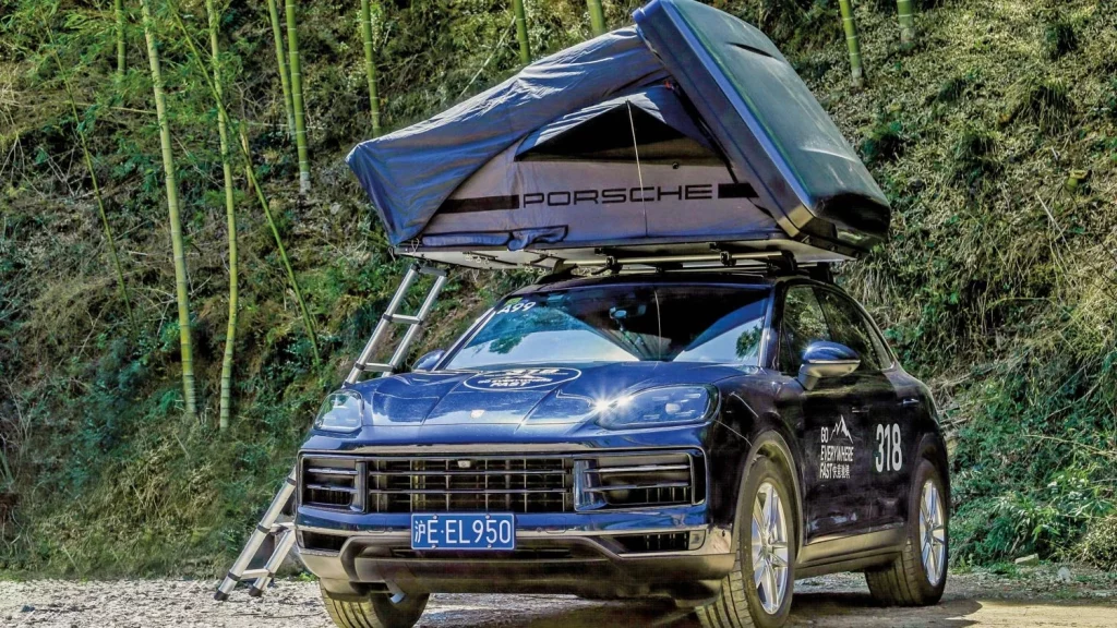 El impresionante viaje de 44 días que Porsche se ha pegado por la Ruta 66 china 3 Motor16 2025 Porsche Ruta 318 China. Imagen Cayenne.