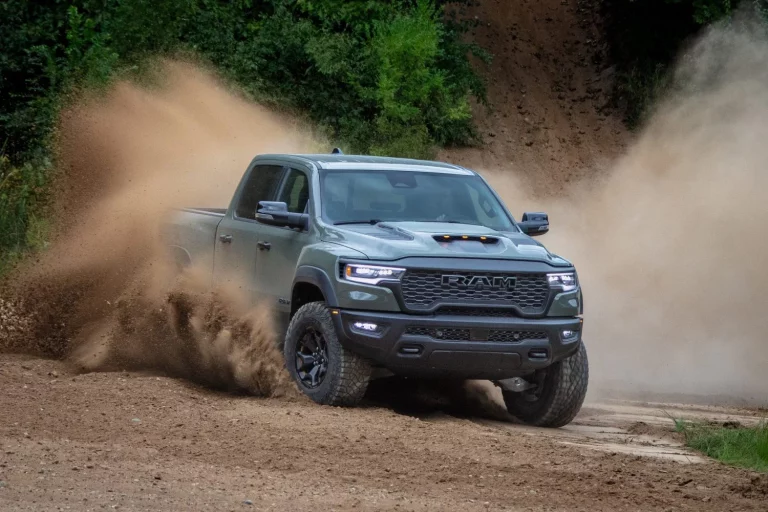 El impresionante RAM 1500 RHO sube el volumen gracias a MagnaFlow