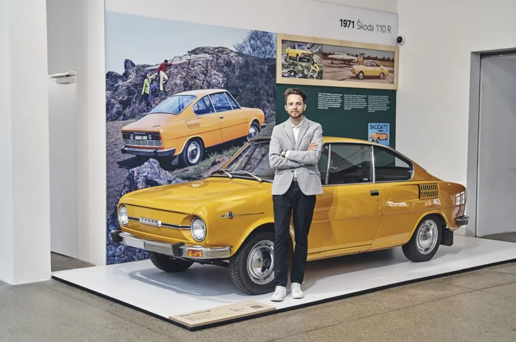 2025 Skoda 110 R. Teaser. Imagen Richard.