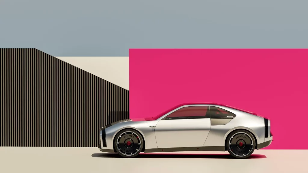 2025 Skoda 110 R Teaser 10 Motor16