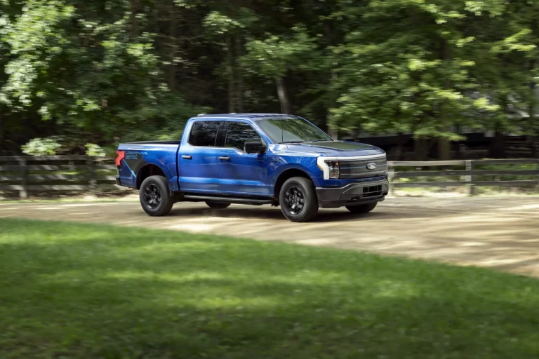 Ford llama a revisión 223.472 unidades de la F-150: el depósito puede desprenderse