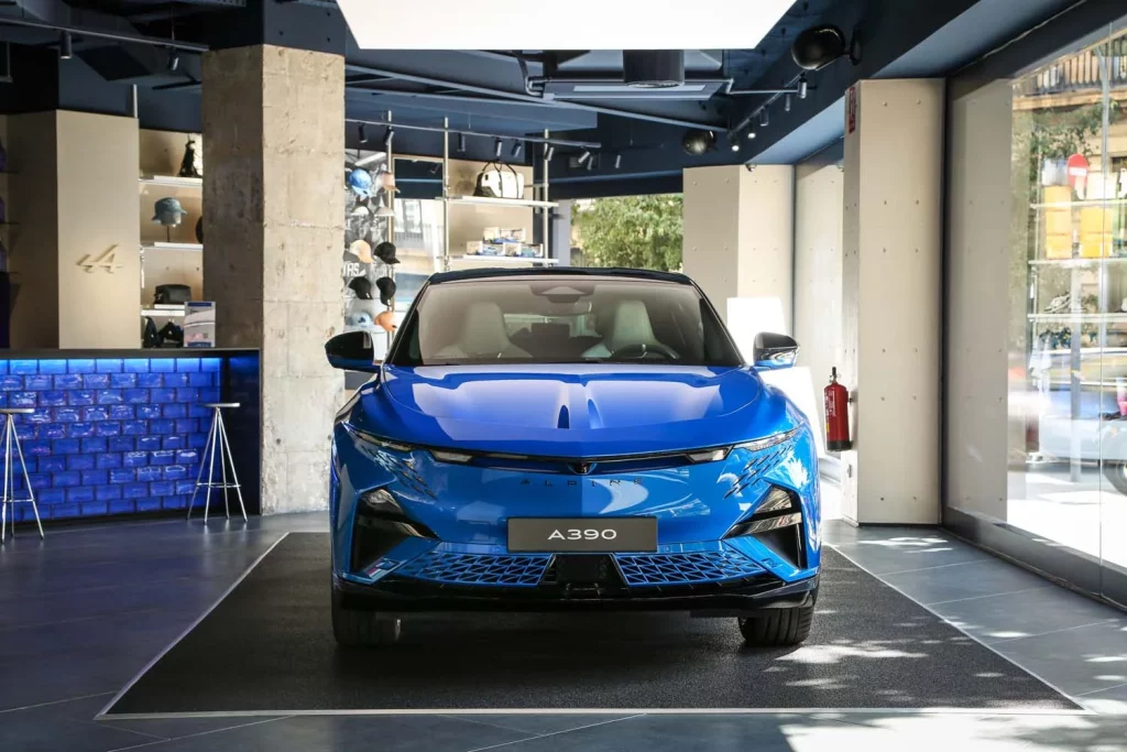 Alpine A390 en Atelier Alpine Barcelona 1 Motor16