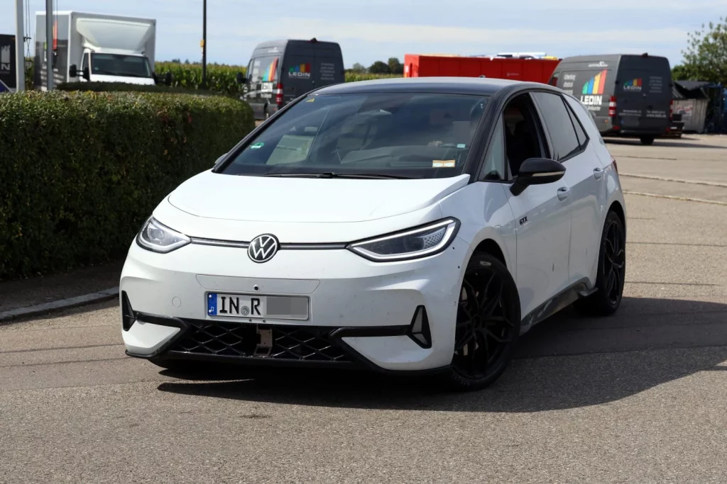 Audi A2 e tron Q2 e tron 3 Motor16