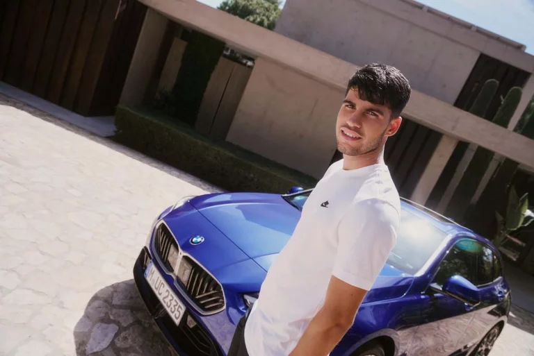 BMW sigue al lado del número 1 del tenis mundial: la marca amplía su alianza estratégica con el tenista Carlos Alcaraz