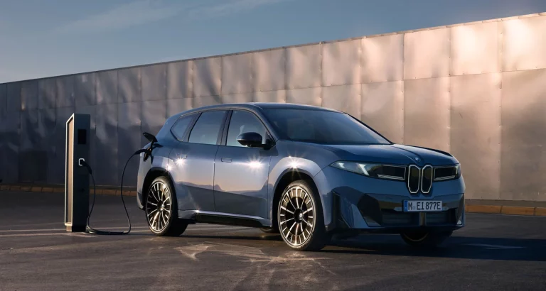 El principio de una era: así se presenta el nuevo BMW iX3