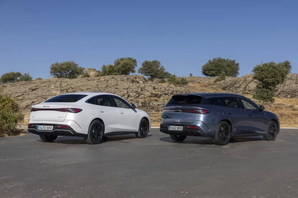 10 puntos para elegir un BYD SEAL 6 DM-i y no un SUV: La autonomía es uno de ellos 1 Motor16 2025 BYD Seal 6 DM-i. Imagen Sedán y Touring.