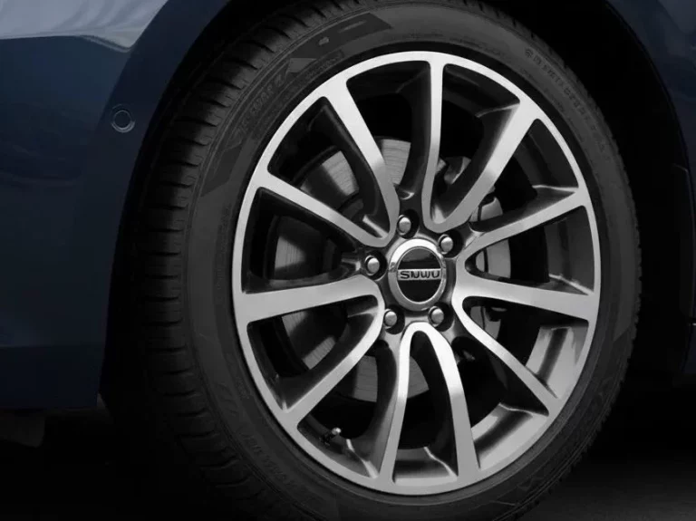 ¿Cuándo cambiar los neumáticos? Señales claras que no debes ignorar