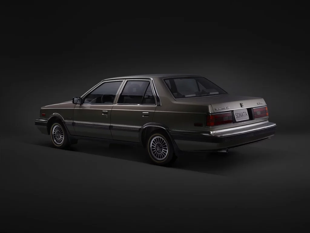Cuatro décadas del Hyundai Sonata: la larga y azarosa historia del gran líder coreano 16 Motor16 HYUNDAI SONATA 1 GENERACION 3 Motor16