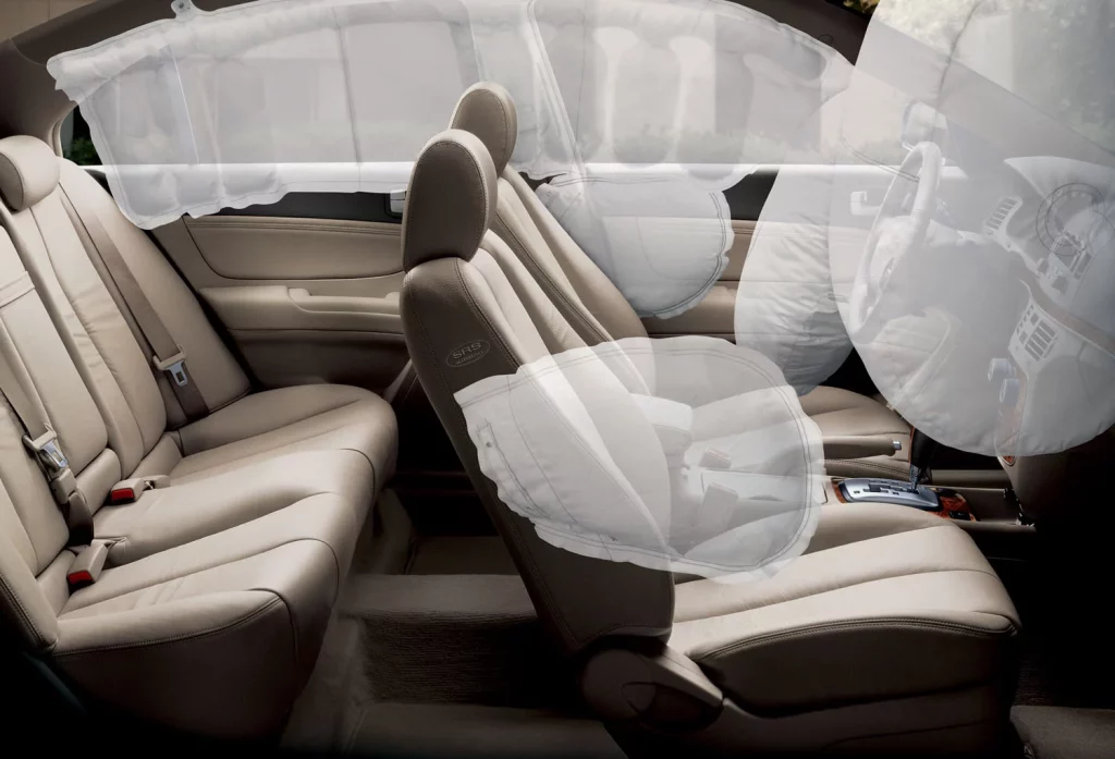 Cuatro décadas del Hyundai Sonata: la larga y azarosa historia del gran líder coreano 30 Motor16 HYUNDAI SONATA 5 GENERACION 3 Motor16