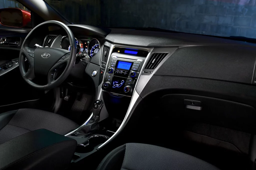 Cuatro décadas del Hyundai Sonata: la larga y azarosa historia del gran líder coreano 9 Motor16 HYUNDAI SONATA 6 GENERACION 3 Motor16