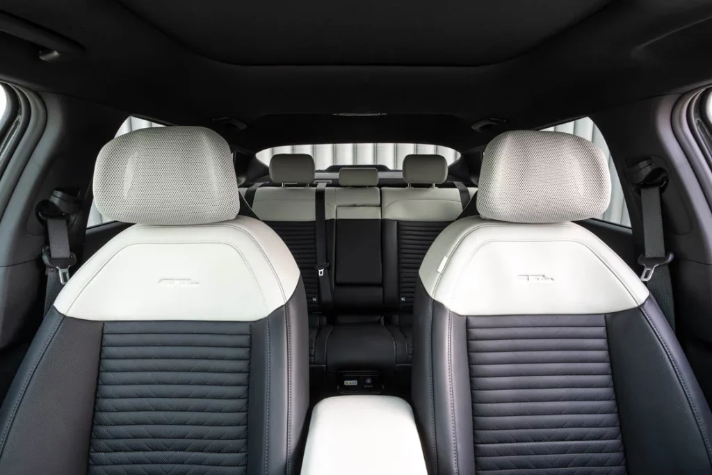 Kia EV4 Fastback 14 Motor16