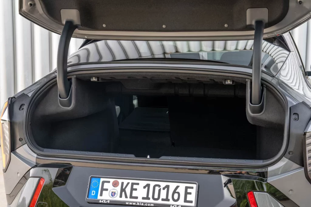 Kia EV4 Fastback 17 Motor16