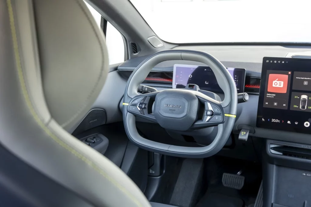 Prueba del Lynk&Co 02 More: Un SUV eléctrico con piel de cordero