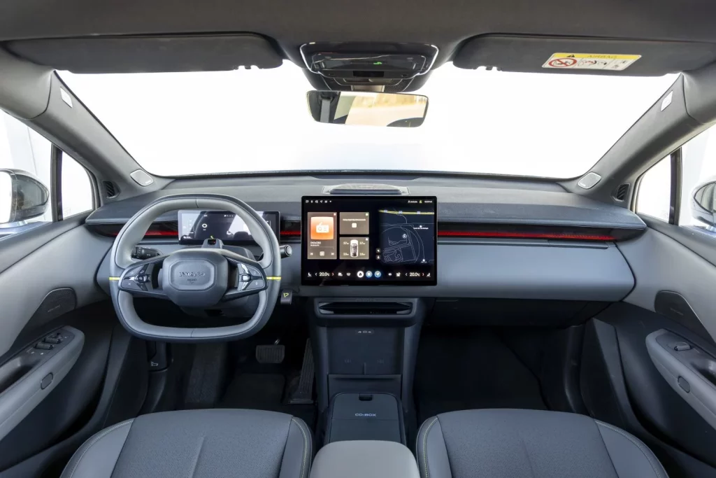 Prueba del Lynk&Co 02 More: Un SUV eléctrico con piel de cordero