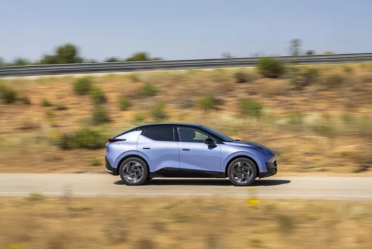 Prueba del Lynk&Co 02 More: Un SUV eléctrico con piel de cordero