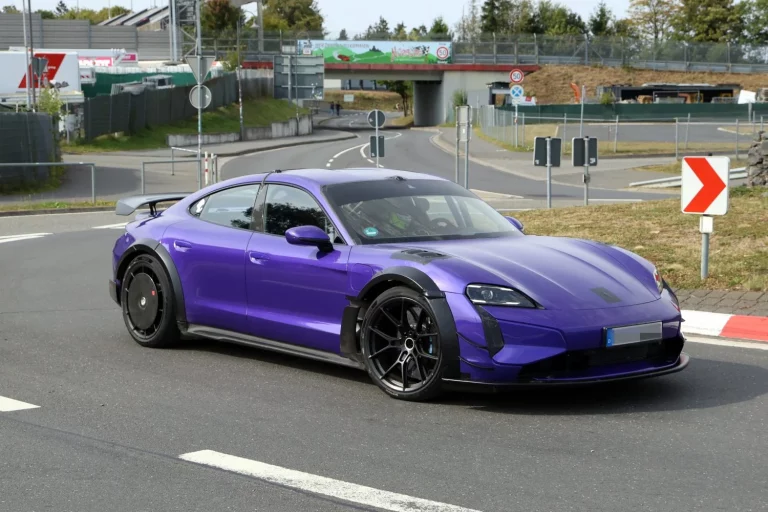 El Porsche Taycan Turbo GT Manthey Racing, casi listo para asaltar Nürburgring