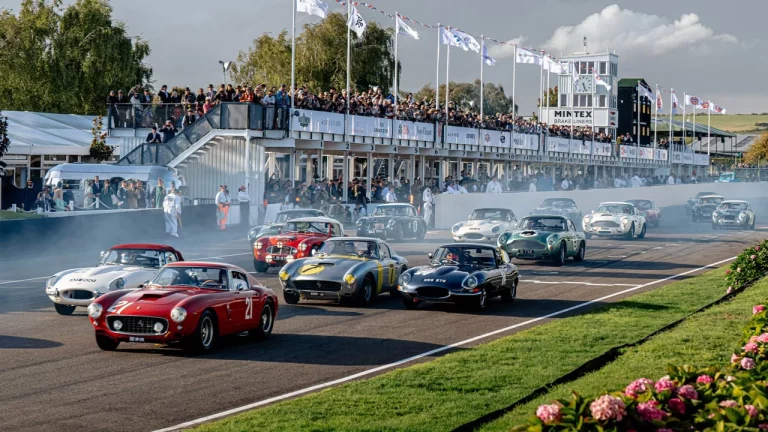El Goodwood Revival 2025 cierra la temporada de motorsport clásico con homenaje a Jim Clark