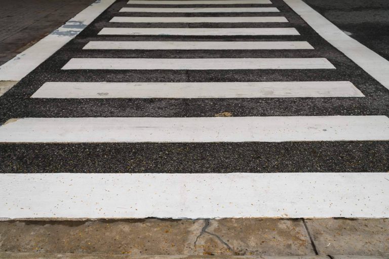 Atropellos a peatones; una víctima que reclama sus derechos tras ser embestida en un paso de cebra