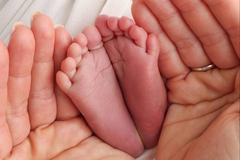 Ayudas públicas por prematuridad, acompañamiento y orientación para familias desde el nacimiento