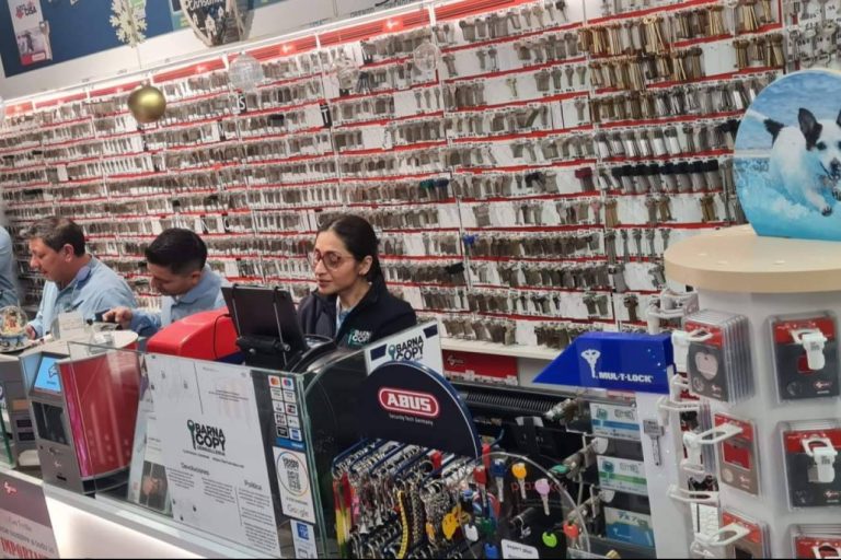 Barnacopy amplía su servicio de duplicado de llaves y soluciones de acceso con intervención técnica personalizada