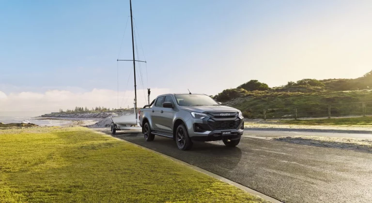 El Isuzu D-Max estrena motor diésel 2.2 y cambio automático de 8 velocidades