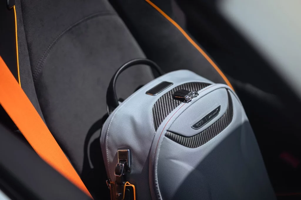 McLaren celebra un aniversario muy especial atravesando EE. UU.