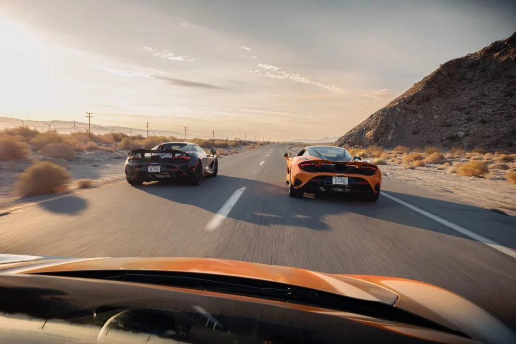 McLaren celebra un aniversario muy especial atravesando EE. UU.