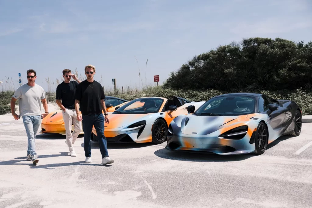 McLaren celebra un aniversario muy especial atravesando EE. UU.