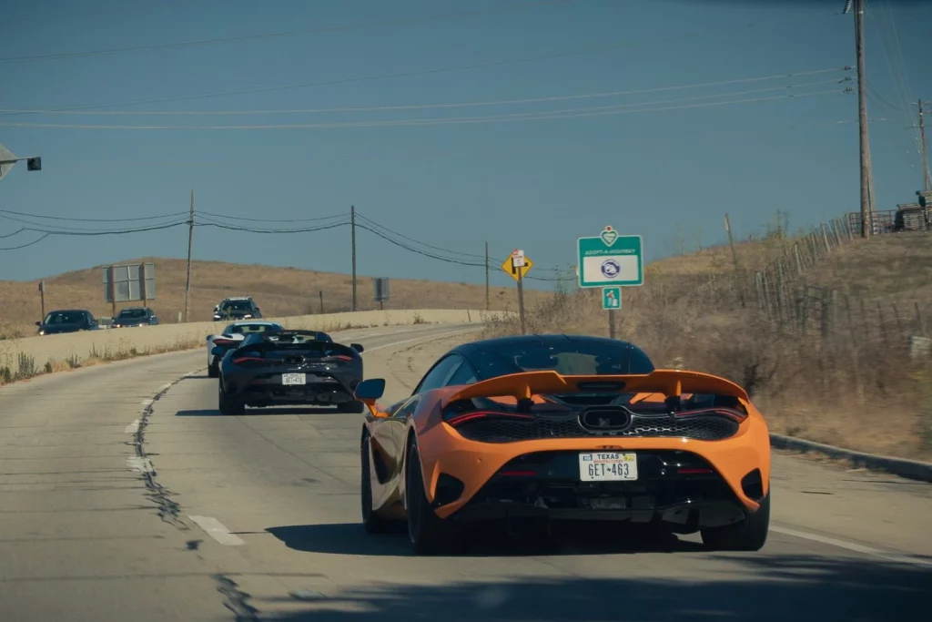 McLaren celebra un aniversario muy especial atravesando EE. UU.