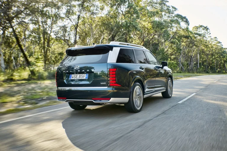 Hyundai Palisade 2025: SUV híbrido de 333 CV y 8 plazas