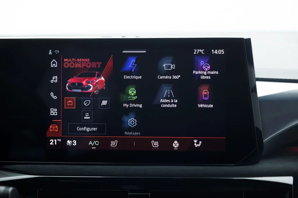 El nuevo Renault Clio -con el híbrido como estrella- ya tiene precios 3 Motor16 nuevo renault clio esprit alpine rojo 2026 15 Motor16