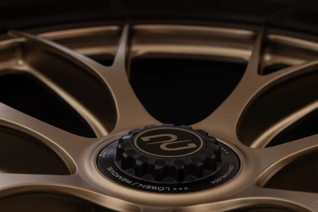 Tu Porsche 911 GT3 RS puede estrenar llantas de aluminio forjado y carbono