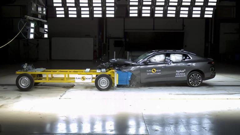 Test Euro NCAP: dos desconocidos coches turcos, uno chino (y algunos más) que sacan un sobresaliente en seguridad